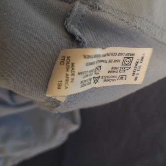 3/$20 Woolworths v-neck top - Picture 2 of 10